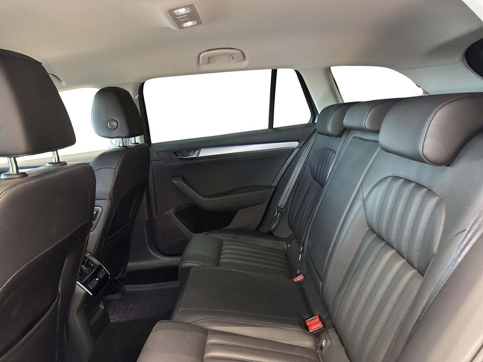 Skoda Superb 2,0 TSi 272 Style Combi DSG 4x4