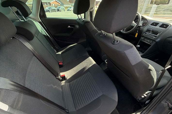 Grå VW Polo fra 2011