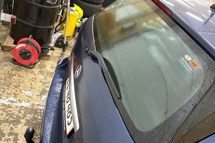 Blå Mercedes B170 fra 2007