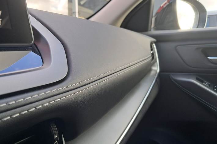 Sort Nissan Qashqai fra 2025