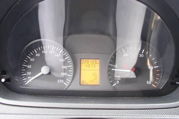 Hvid Mercedes Vito 110 fra 2014