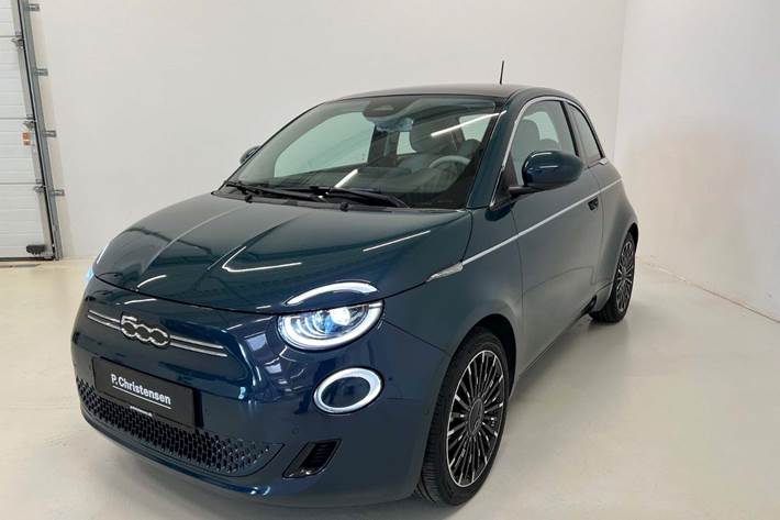 Blå Fiat 500e fra 2021