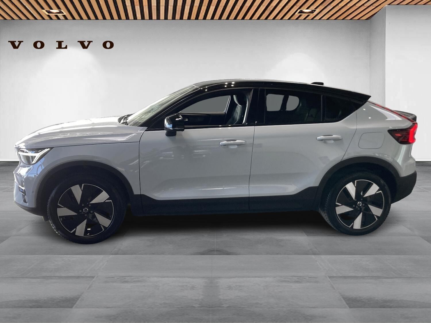 Volvo EC40 Twin Engine Ultra AWD 442HK 5d Aut.