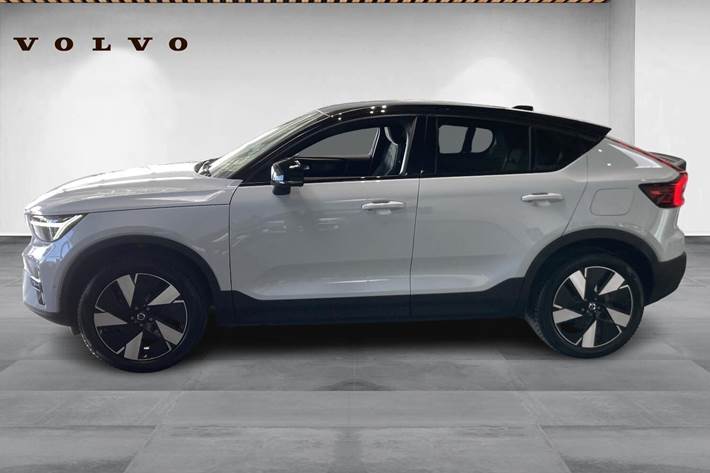 Blå Volvo EC40 fra 2024