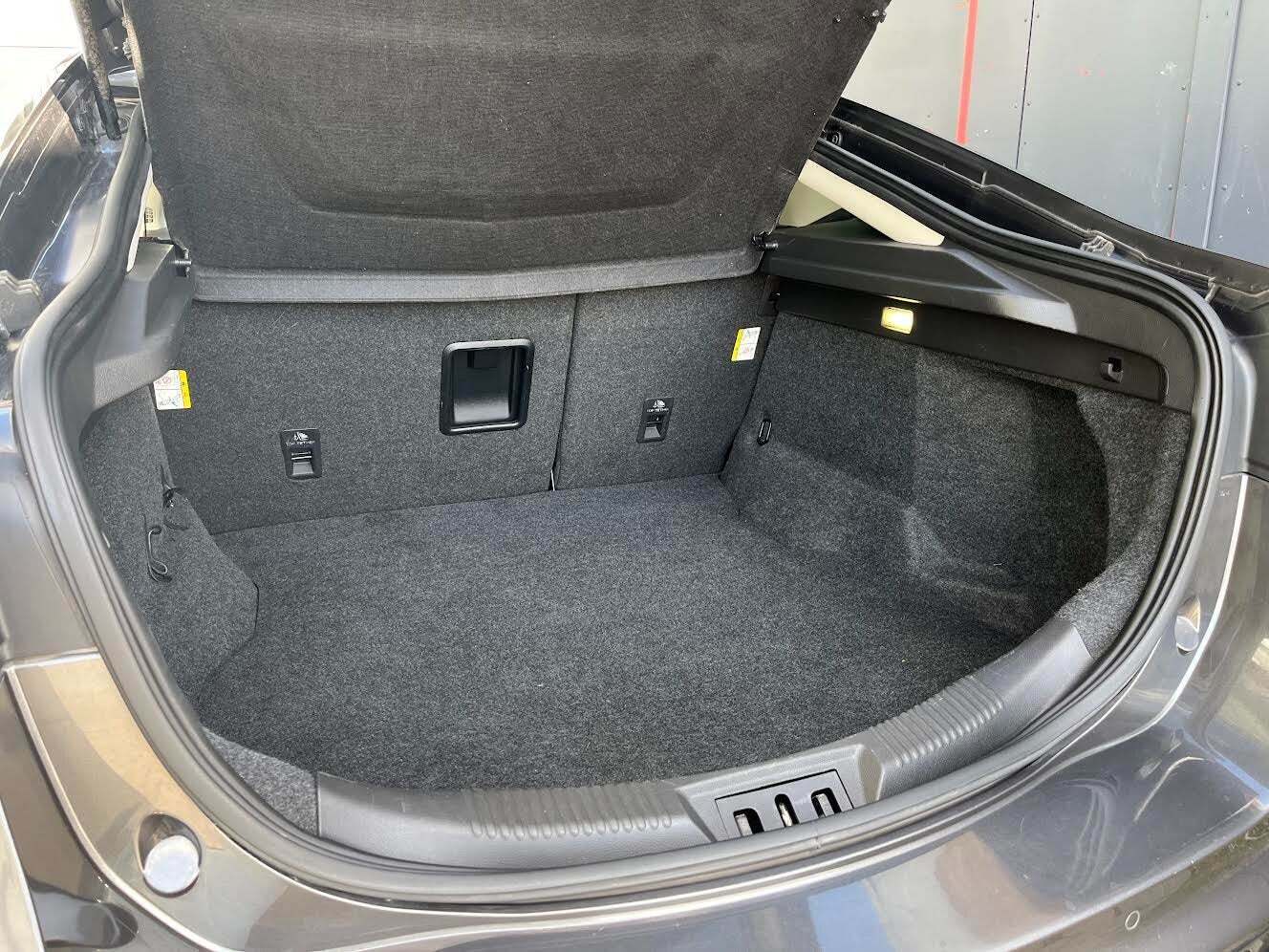 Grå Ford Mondeo fra 2015