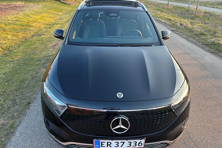 Sort Mercedes EQA 250 fra 2024