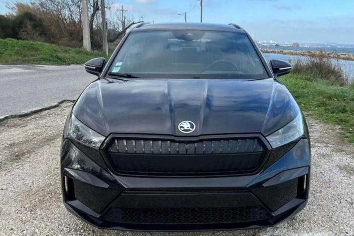 Sort Skoda Enyaq fra 2021