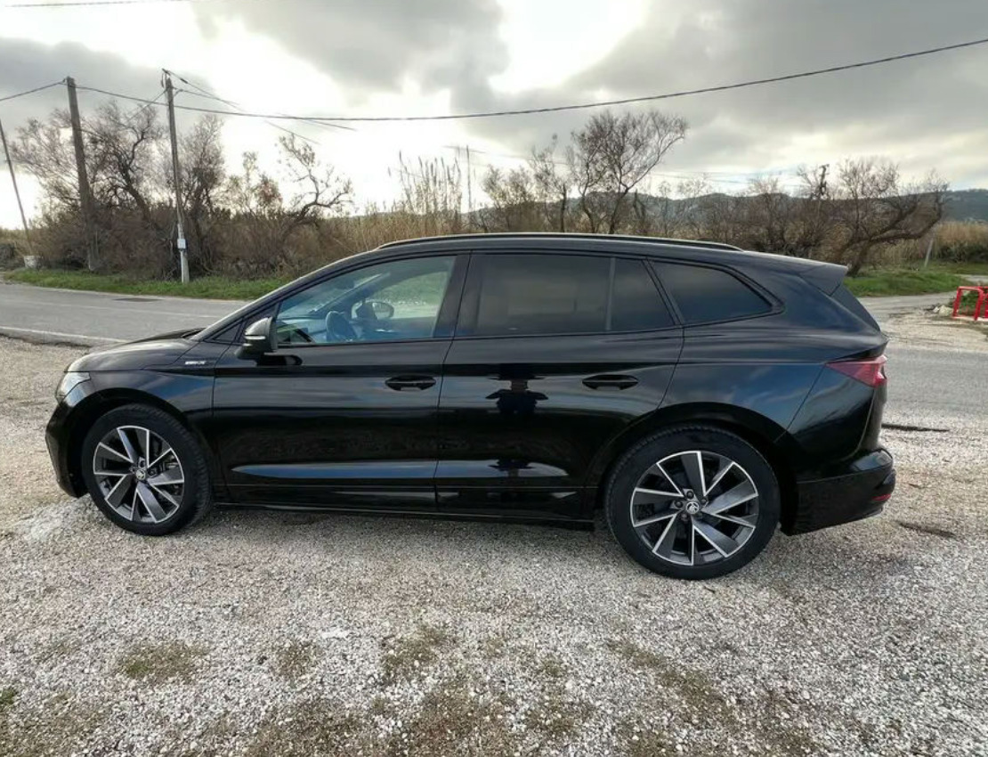 Sort Skoda Enyaq fra 2021