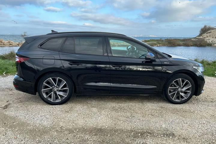 Sort Skoda Enyaq fra 2021