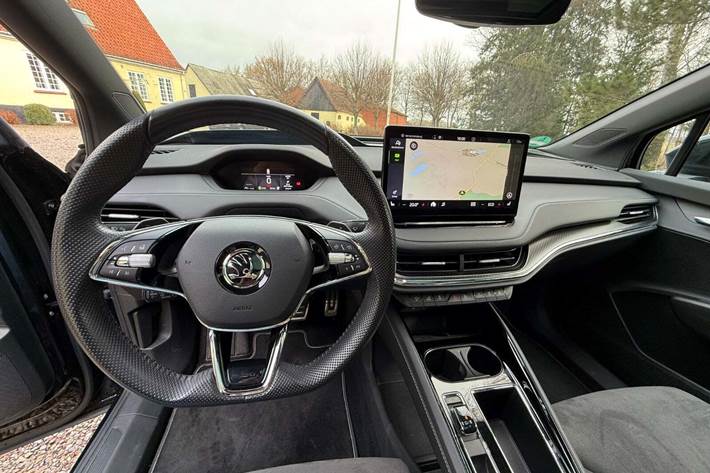 Sort Skoda Enyaq fra 2021