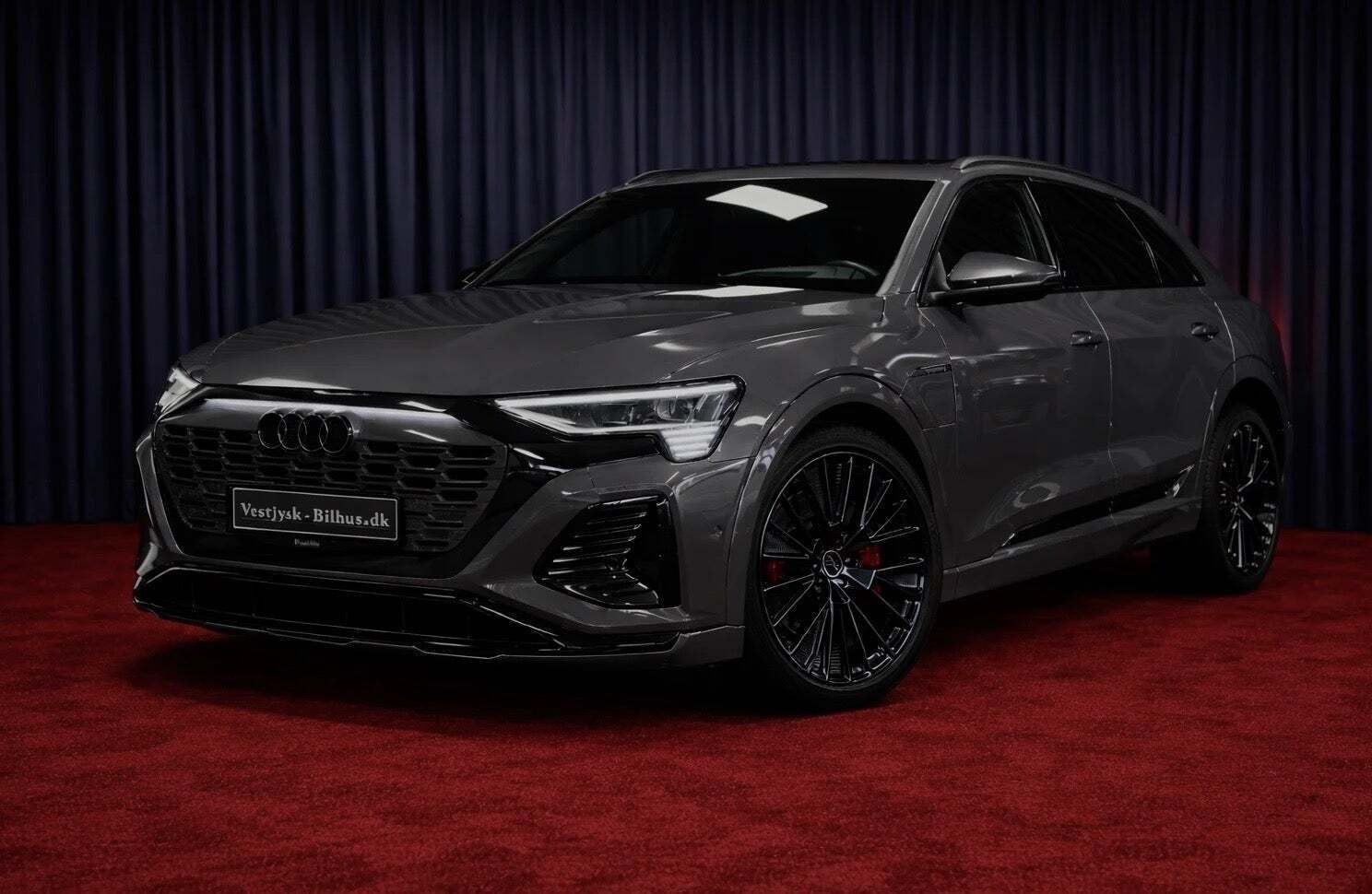 Audi Q8 e-tron 55 S-line quattro