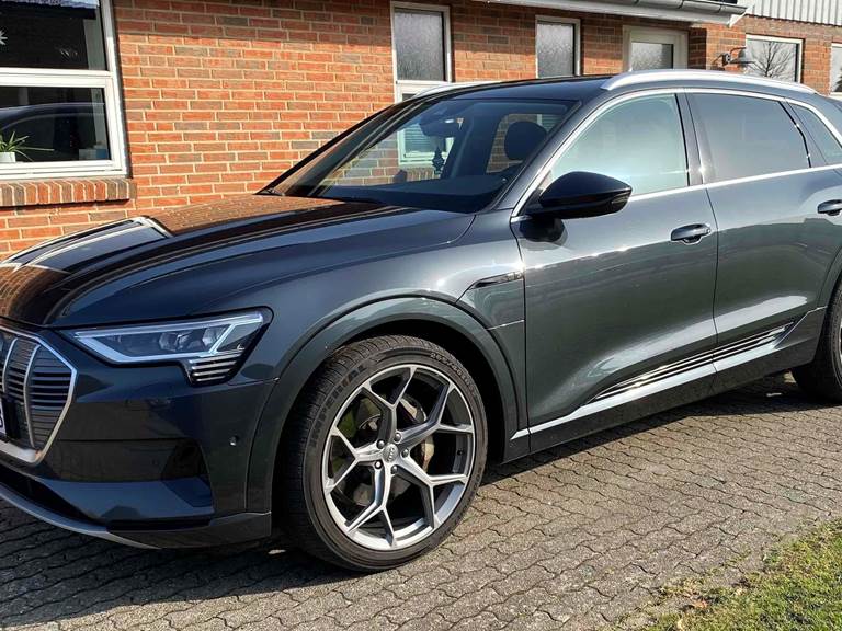 Audi e-tron 50