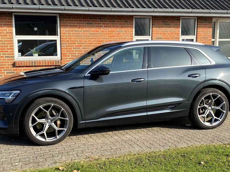 Audi e-tron 50