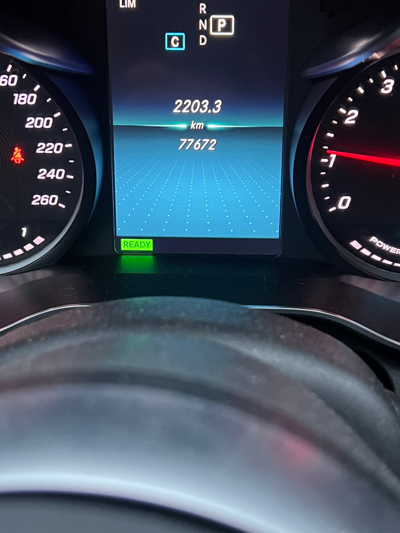 Grøn Mercedes C200 fra 2019