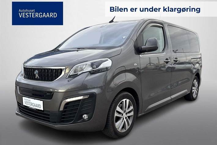 Grå Peugeot e-Traveller fra 2021