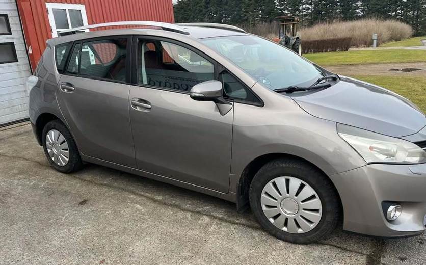 Toyota Verso 1,6 D-4D 7 sæder