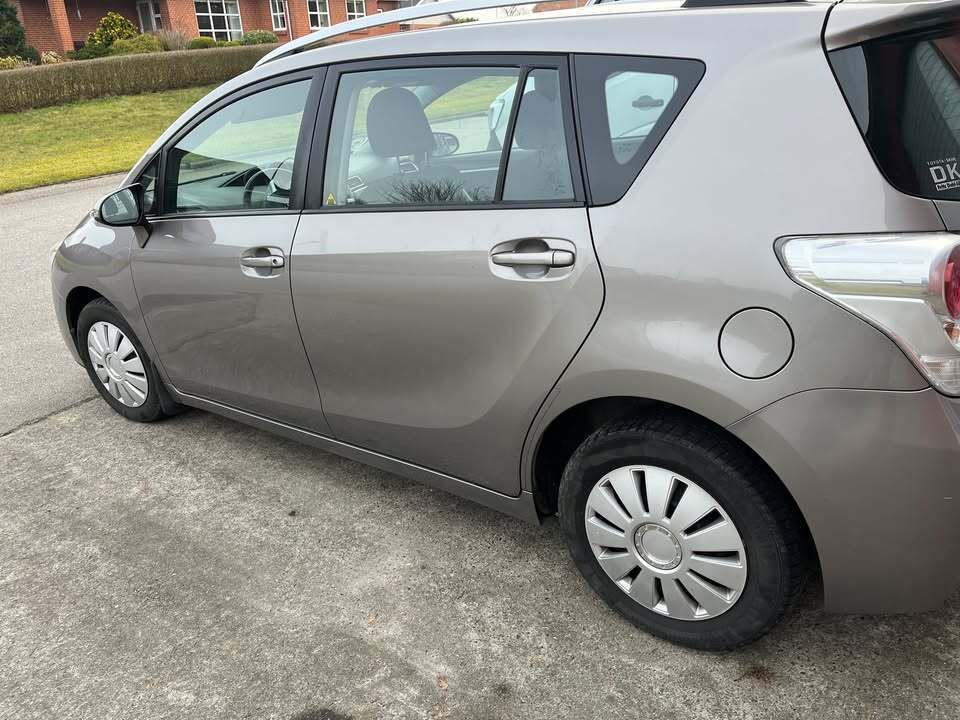 Toyota Verso 1,6 D-4D 7 sæder