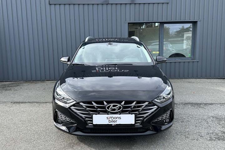 Sort Hyundai i30 fra 2023