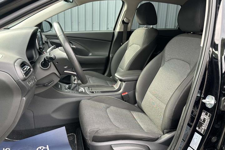 Sort Hyundai i30 fra 2023