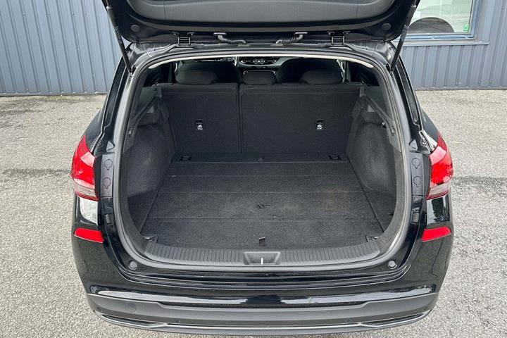 Sort Hyundai i30 fra 2023