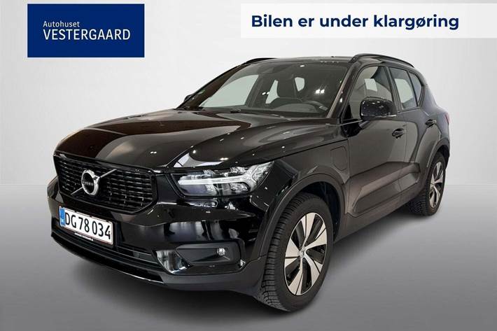 Sort Volvo XC40 fra 2022