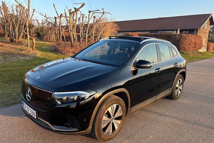 Sort Mercedes EQA 250 fra 2024