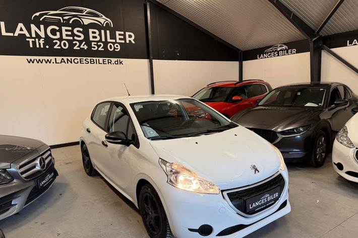 Hvid Peugeot 208 fra 2017