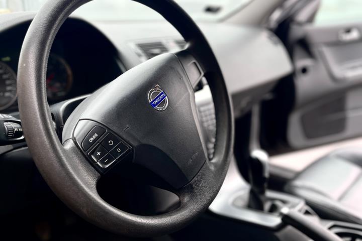 Sort Volvo V50 fra 2006