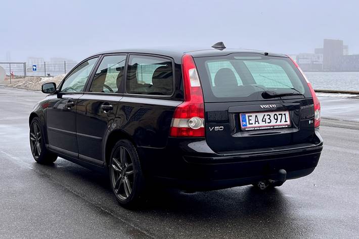 Sort Volvo V50 fra 2006