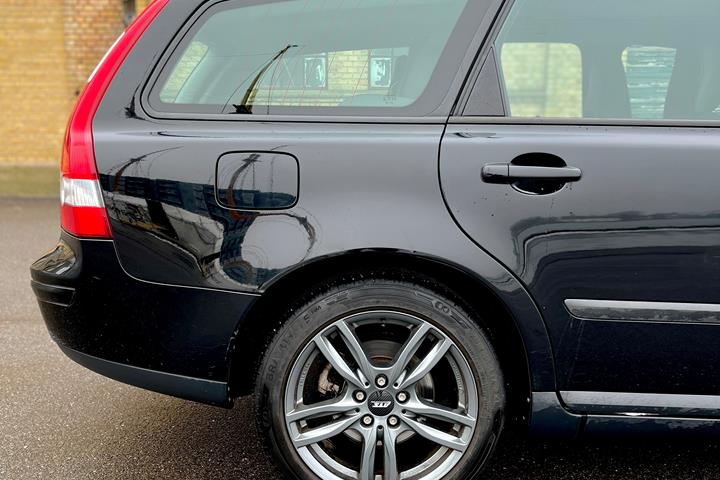 Sort Volvo V50 fra 2006