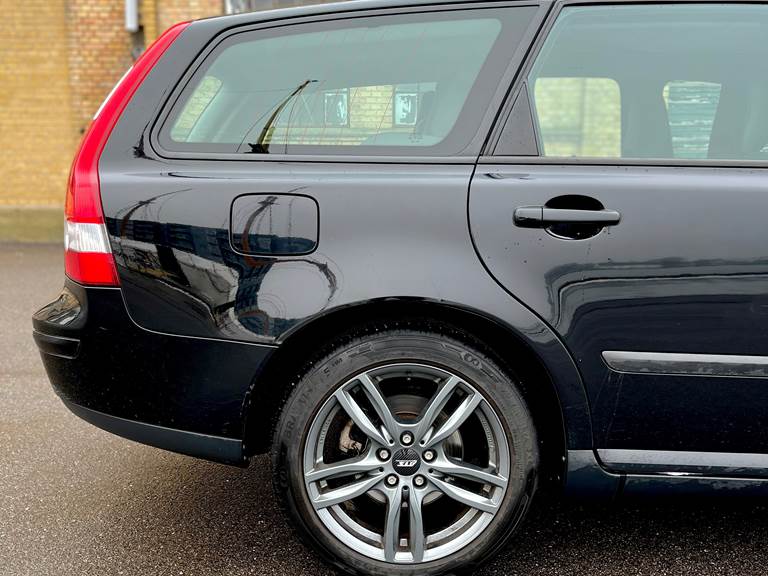 Volvo V50 1,8 Momentum (nysynet)