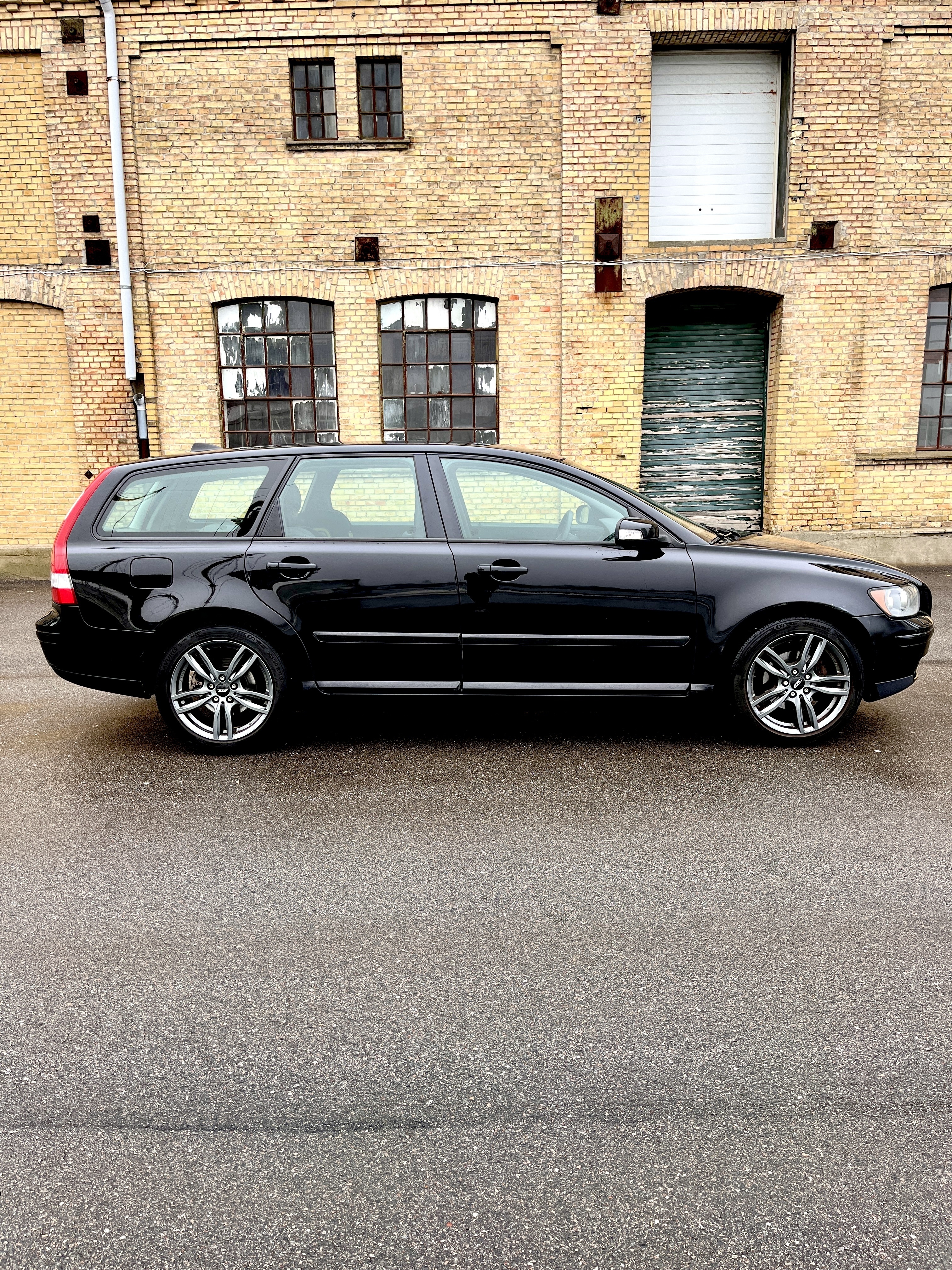 Sort Volvo V50 fra 2006