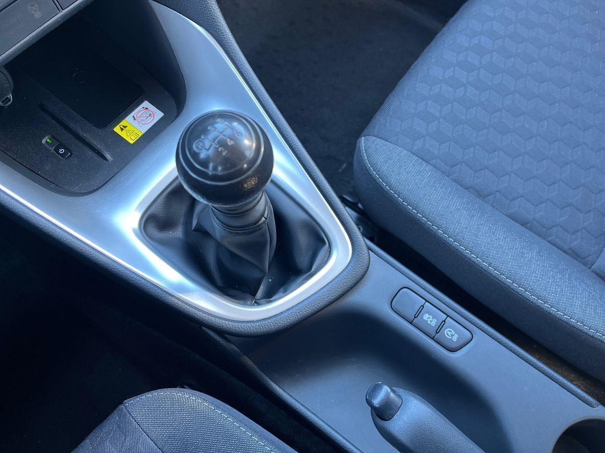 Hvid Toyota Yaris fra 2021