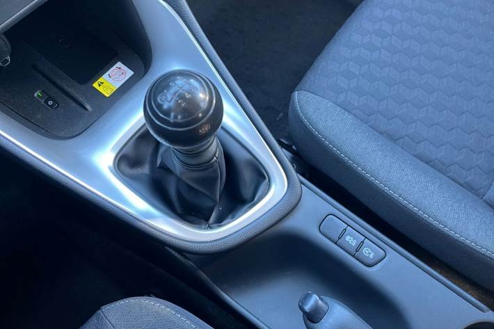 Hvid Toyota Yaris fra 2021