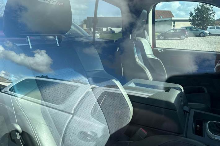 Rød Dodge RAM 1500 fra 2006