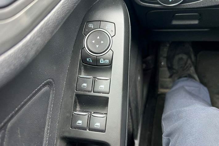 Blå Ford Focus fra 2019