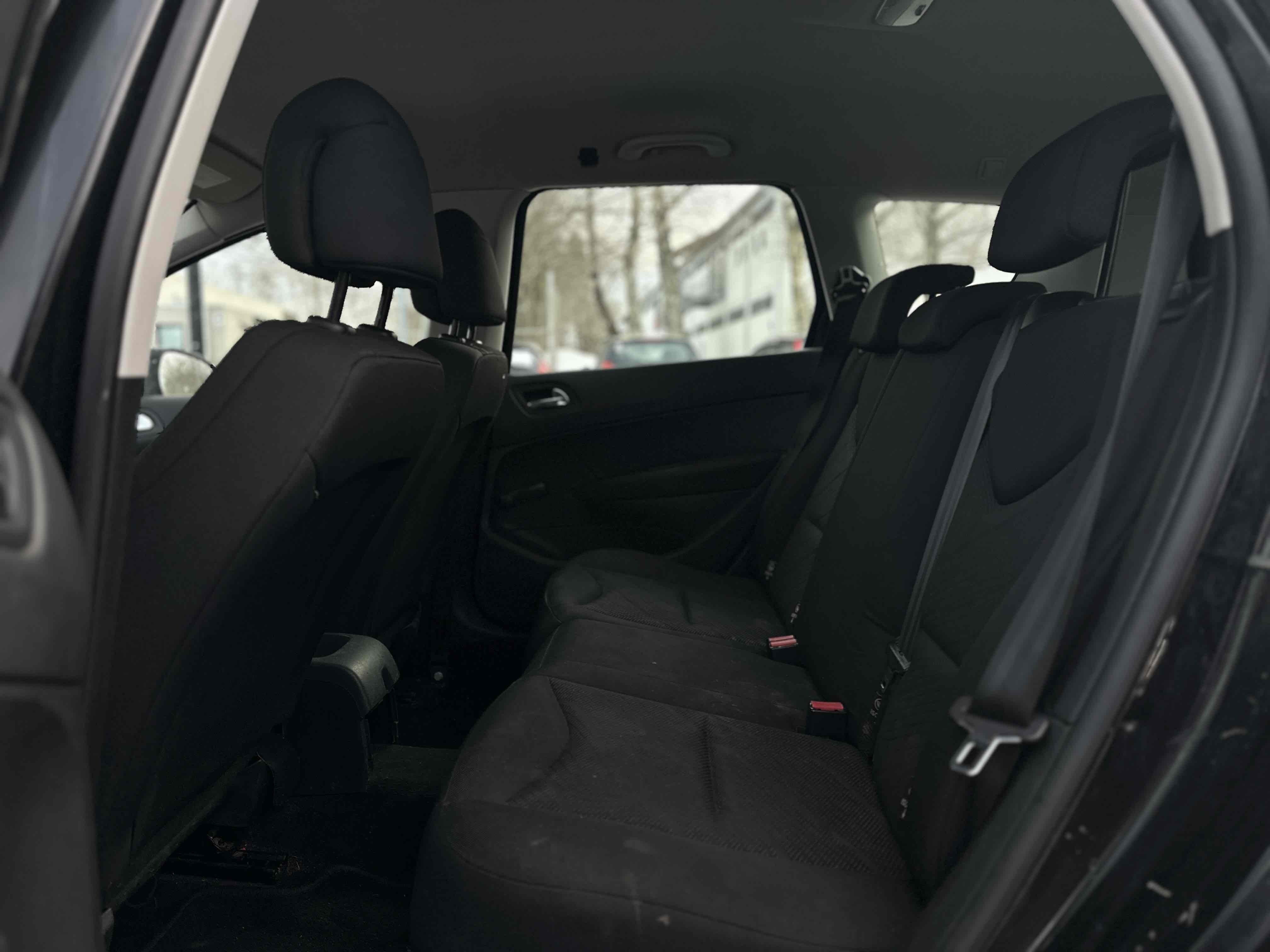 undefined Peugeot 308 fra 2009