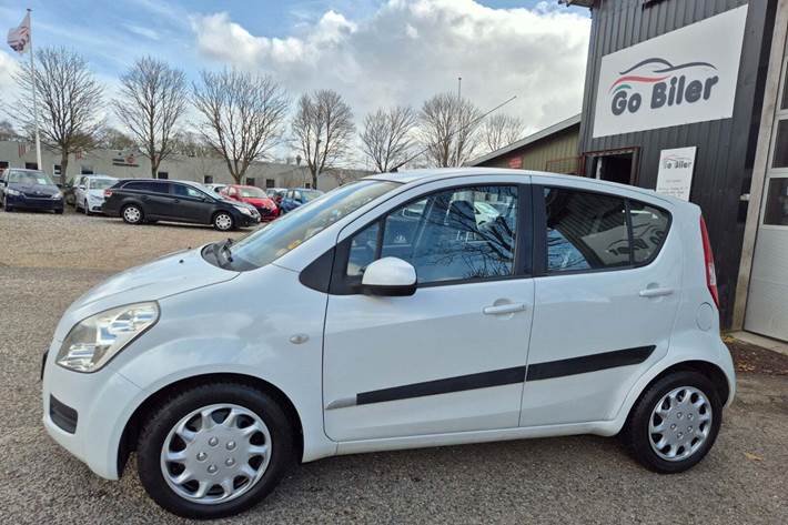 Grøn Suzuki Splash fra 2010