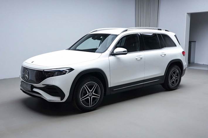Hvid Mercedes EQB250+ fra 2026