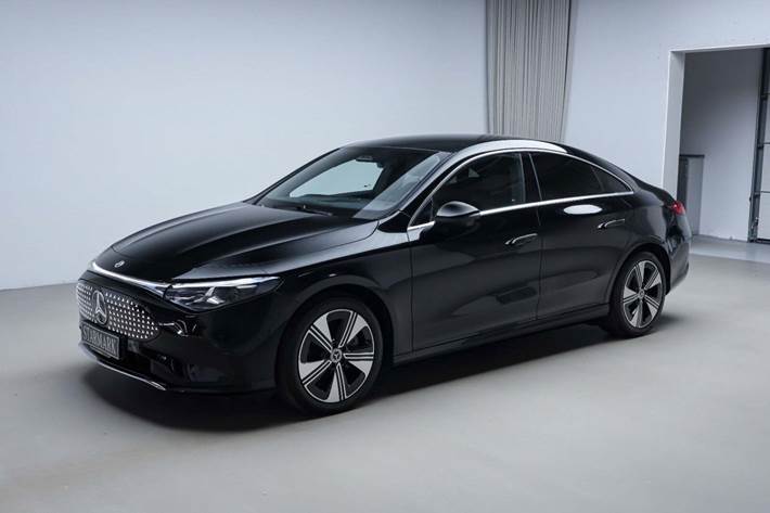 Sort Mercedes CLA250+ fra 2025