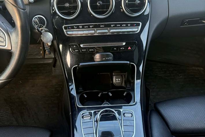 Grå Mercedes C-Klasse fra 2017