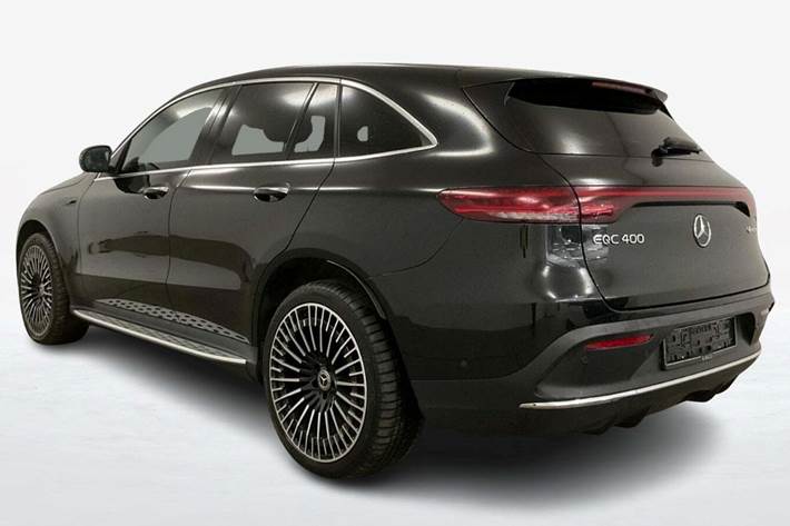 Sort Mercedes EQC400 fra 2023