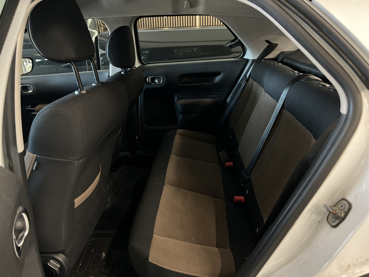 Hvid Citroën C4 Cactus fra 2015