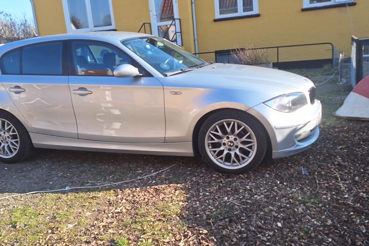 undefined BMW 114 fra 2008