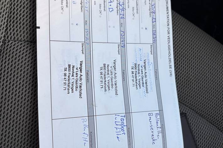 Brun Renault Captur fra 2017