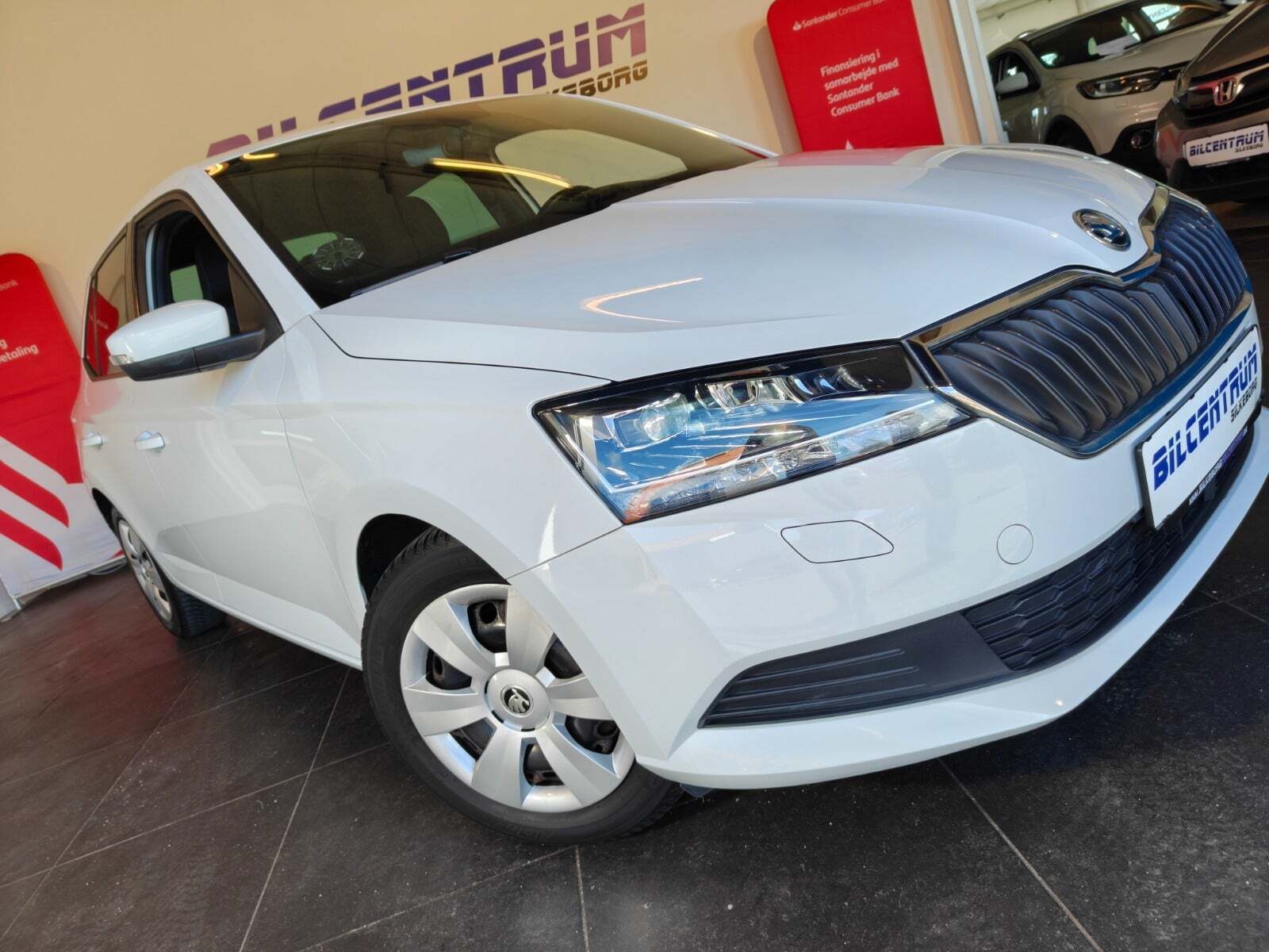 Hvid Skoda Fabia fra 2019