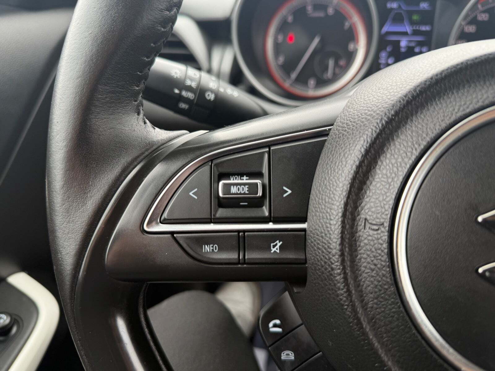 Hvid Suzuki Swift fra 2018