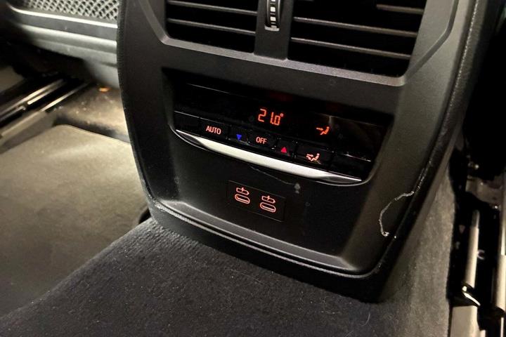Sort BMW i4 fra 2024