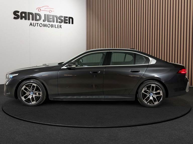 BMW i5 eDrive40 Sport Line