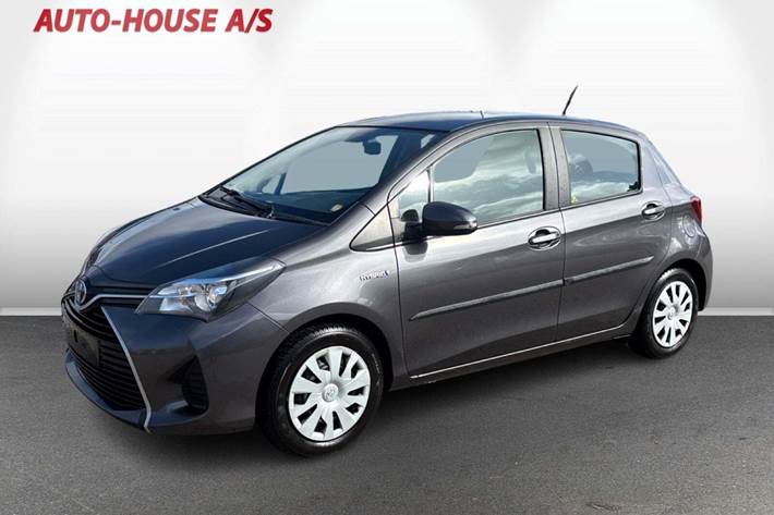 undefined Toyota Yaris fra 2015 set udefra